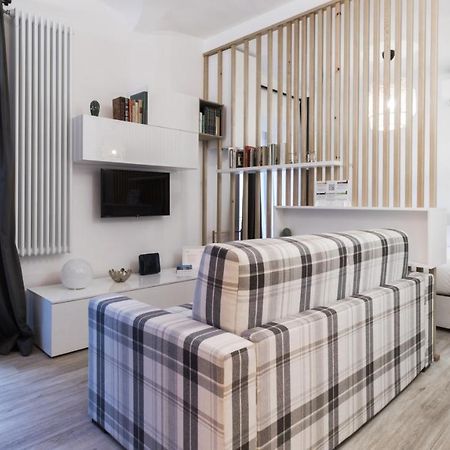 Italianway - Fara 1 Apartment Милано Екстериор снимка